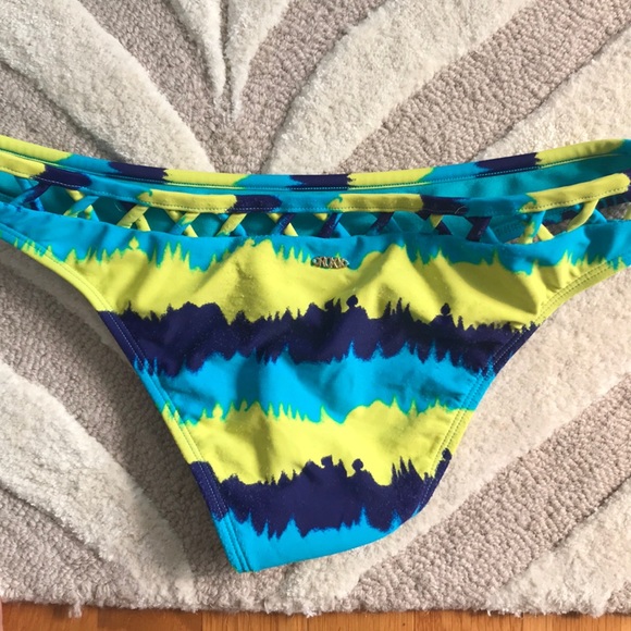 Roxy Swimsuit - Picture 2 of 2